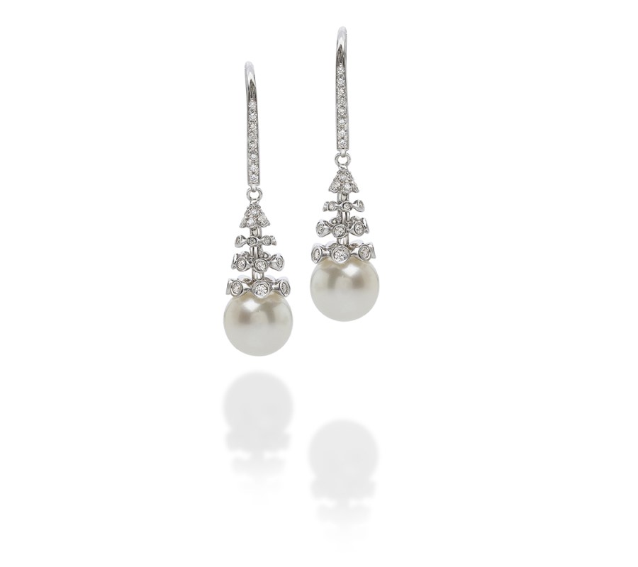 Flexible earrings in 18K white gold with Pearls from South Sea & diamonds